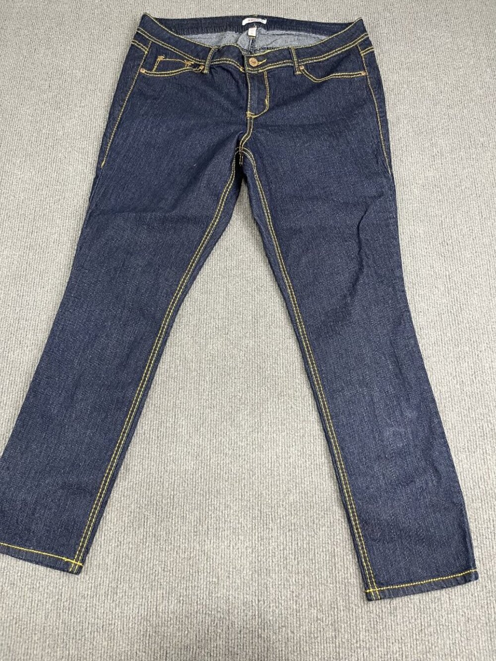 Bongo Plus Womens Dark Wash Straight Leg Jeans 16